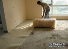 <b>铺装地板 防杏耀注册潮地垫并非越厚越好</b>