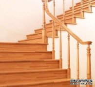 <b>铺地板注意防杏耀注册湿气 装修过程如何巧度雨</b>
